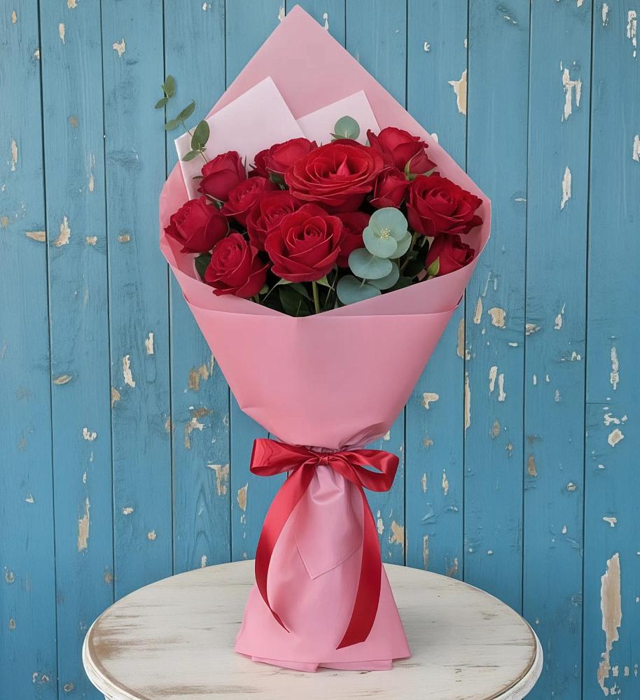 Букет красный бархат в Минусинске Букет цветов из: Розы в Минусинске