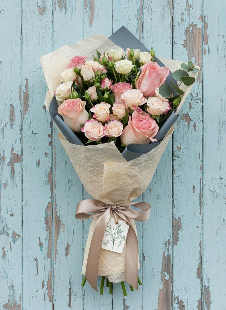 Букет нежный и розовый в Минусинске Букет цветов из: Розы в Минусинске