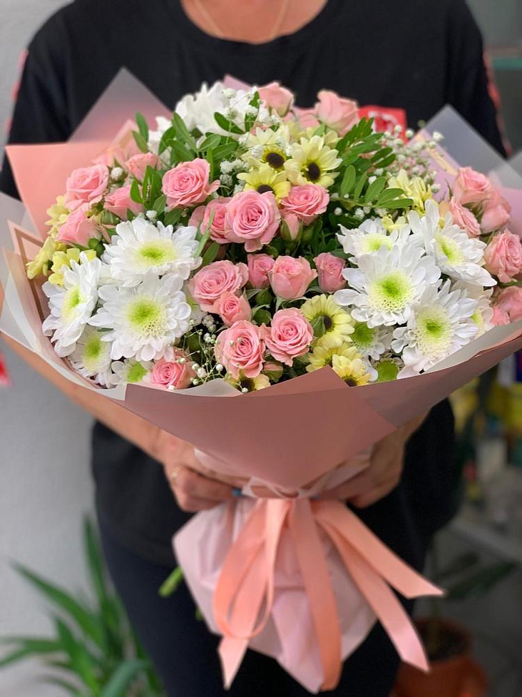 Букет цветов из: Розы и Хризантемы в Минусинске