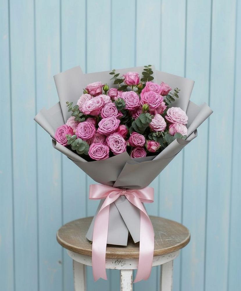 Композиция Яркий комплимент в Минусинске Букет цветов из: Розы в Минусинске