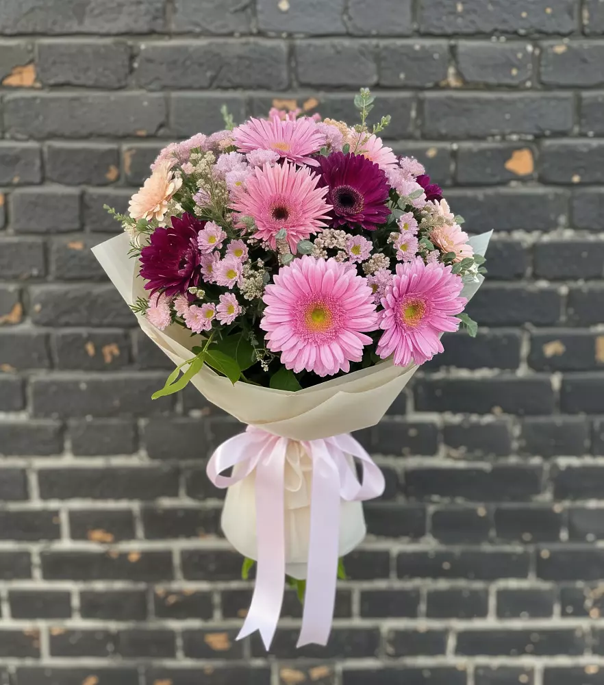 Букет цветов из: Герберы и Хризантемы в Минусинске