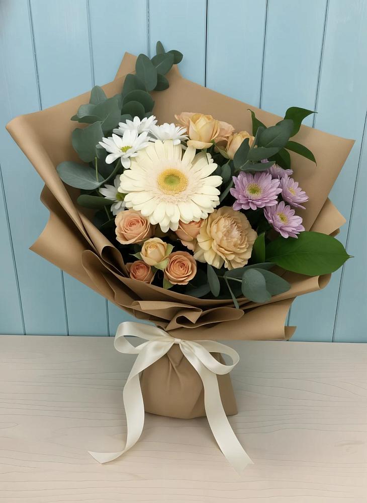 Букет Цветочные луга в Минусинске Букет цветов из: Герберы и Хризантемы в Минусинске