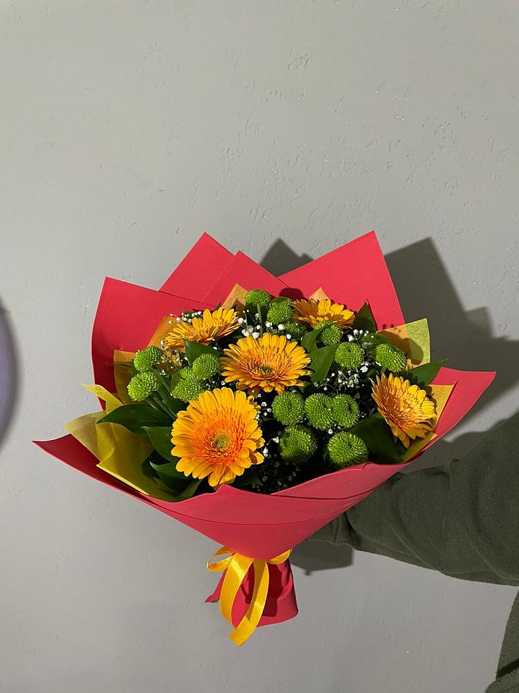 Букет восход солнца в Минусинске Букет цветов из: Герберы и Хризантемы в Минусинске