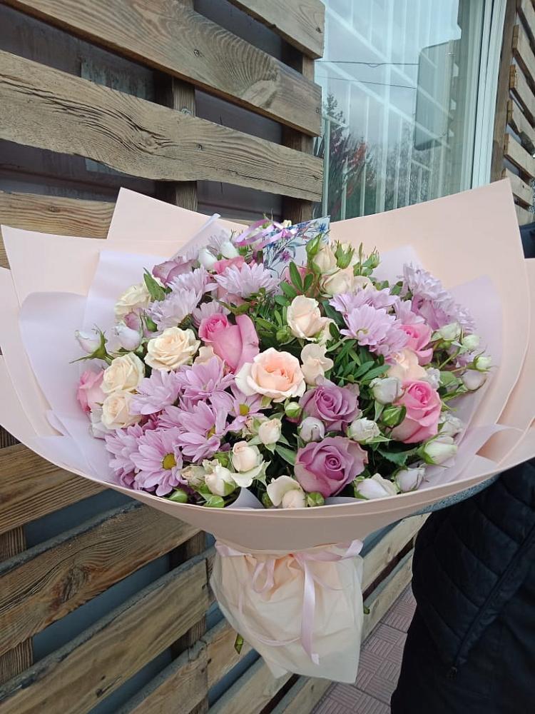 Букет фея в Минусинске Букет цветов из: Розы и Хризантемы в Минусинске