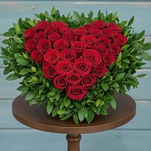 Композиция Сердце в любви #REPLACE_PRED# Минусинске Цветочная композиция из Розы в виде сердца #REPLACE_PRED# Минусинске