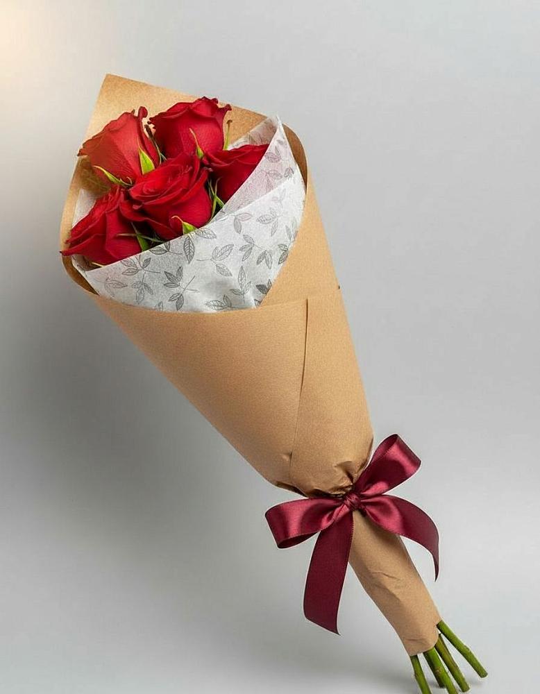 Букет цветов из: Розы в Минусинске