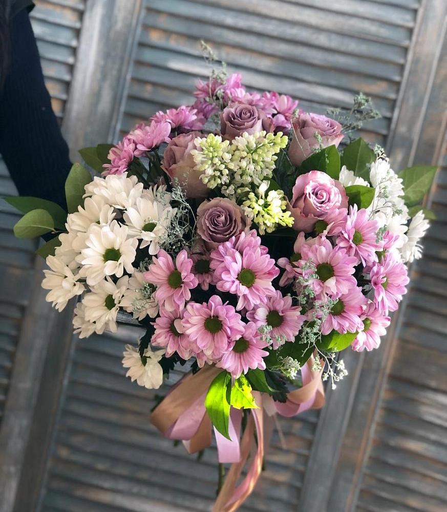 Букет цветов из: Хризантемы и Розы в Минусинске