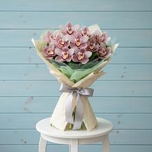 Букет 11 орхидей в Минусинске Букет цветов из:  Орхидеи и Розы в Минусинске