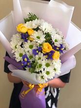 Букет солнечный привет #REPLACE_PRED# Минусинске Букет цветов из:  Ирисы, Хризантемы и Розы #REPLACE_PRED# Минусинске