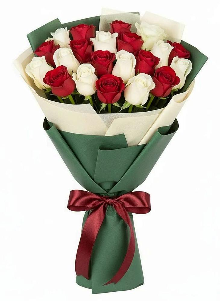 Букет Микс из красных и белых роз в Минусинске