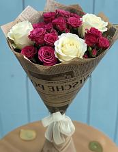 Букет Удивительный из роз в Минусинске Букет цветов из:  Розы в Минусинске